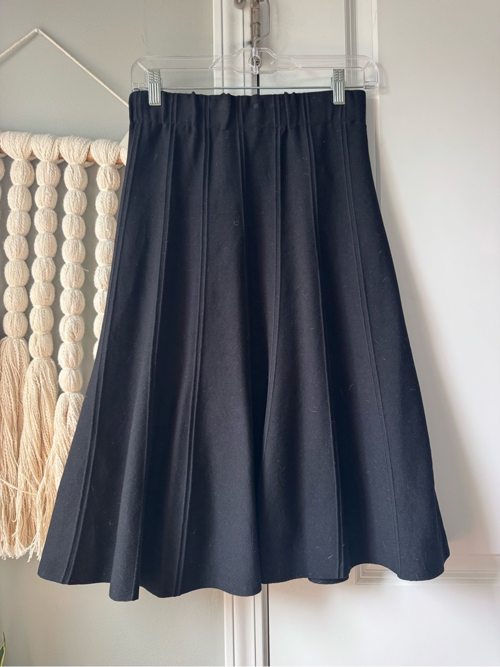 Rihoas small black a line full knit sweater pull on skirt